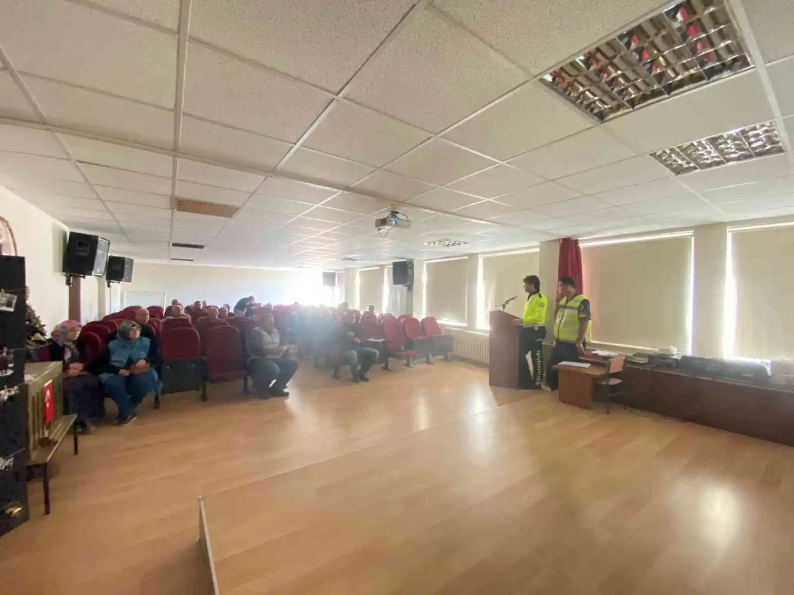 Aydın’da okul servisleri denetlendi, öğrenciler bilgilendirildi