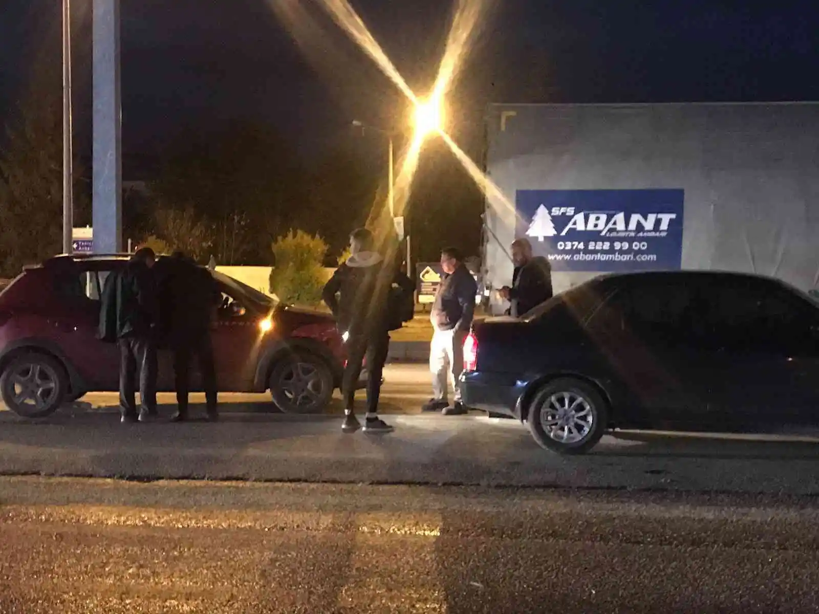 Aynı yerde peş peşe 3 kaza