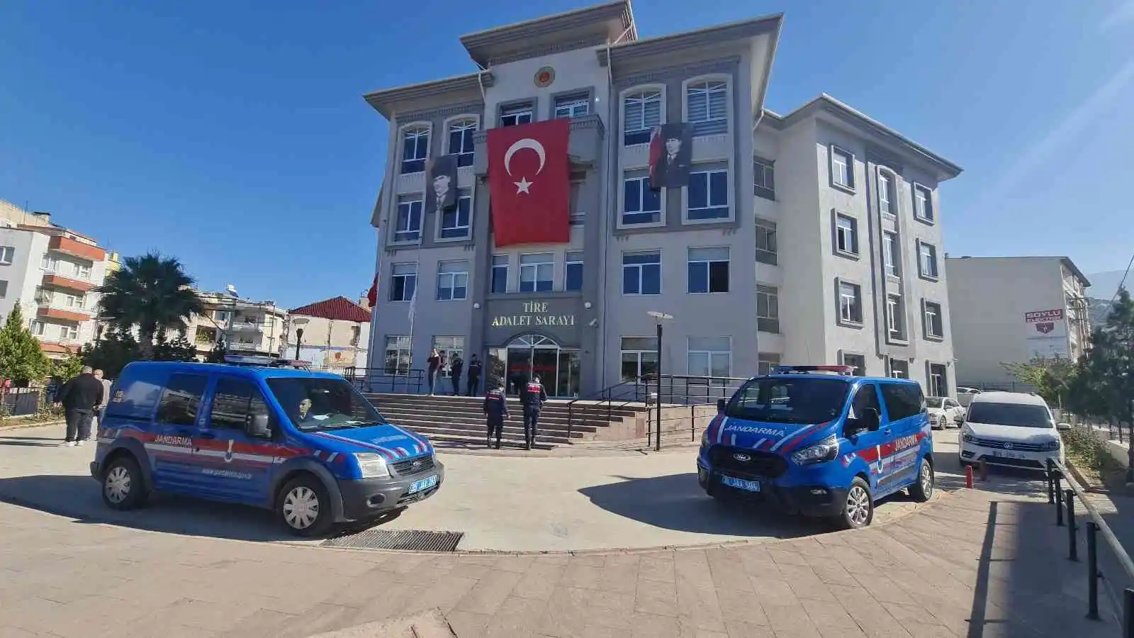 Babasını darbederek öldürdüğü ileri sürülen kadın tutuklandı
