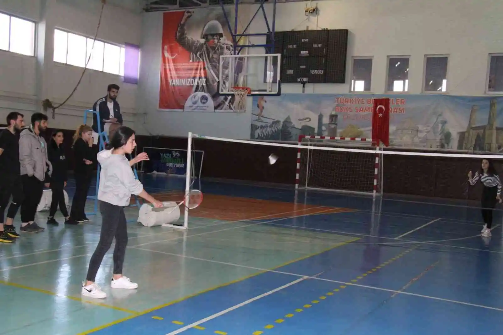 Badminton turnuvası sona erdi