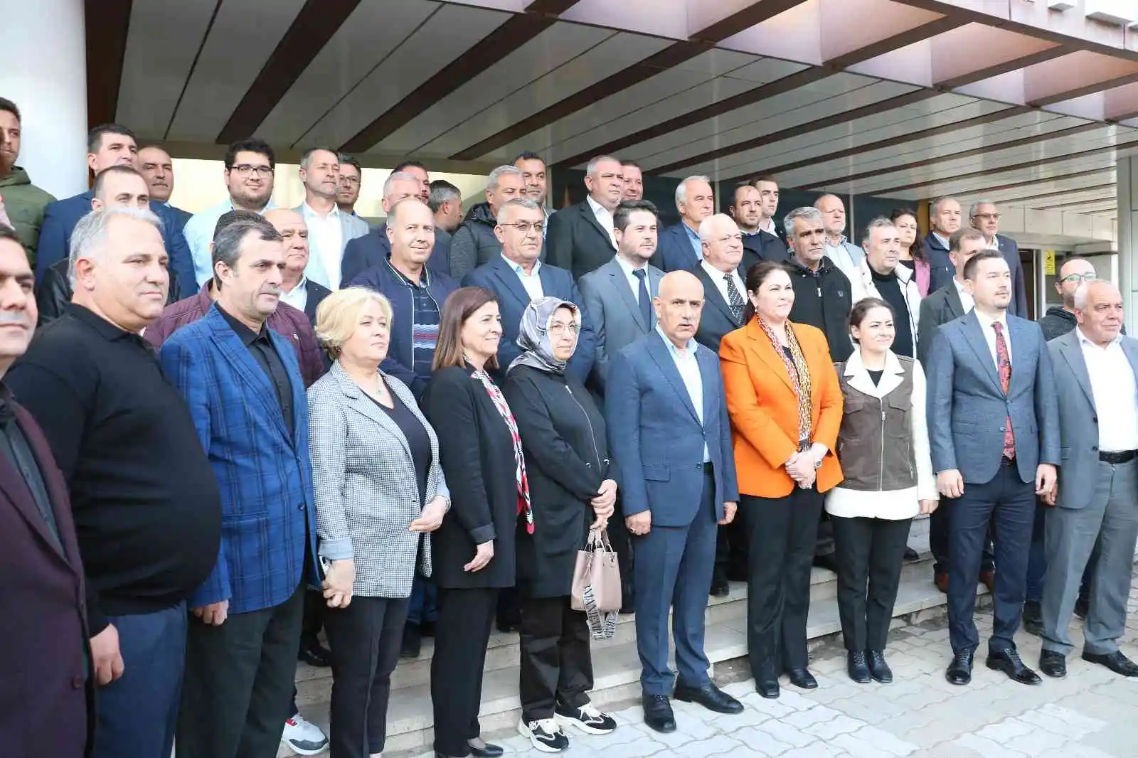 Bakan Kirişci, restorasyonu devam eden Selimiye’de incelemelerde bulundu