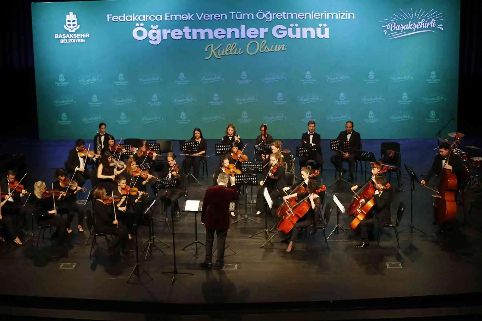 Başakşehir'de öğretmenlere özel konser
