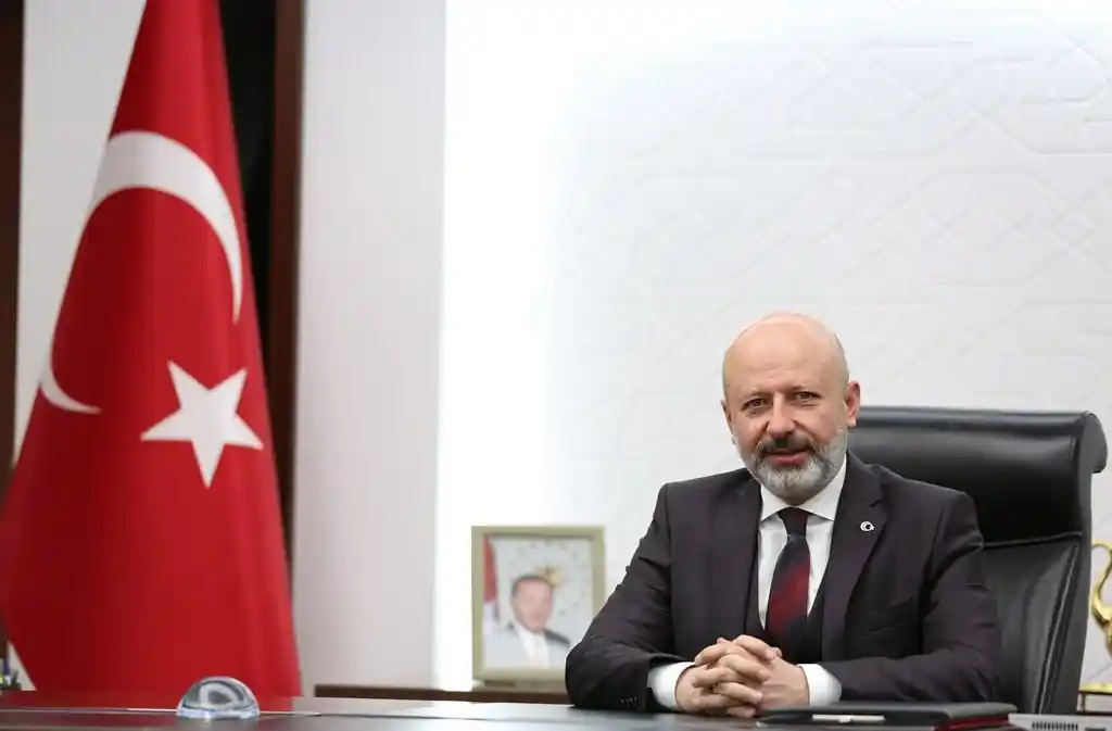 Başkan Çolakbayrakdar: "Öğretmenler muasır medeniyetin şekillendiricileridir"