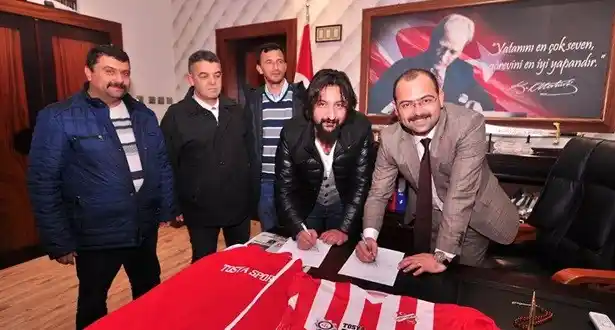 Başkan Kavaklıgil futbolu bıraktı
