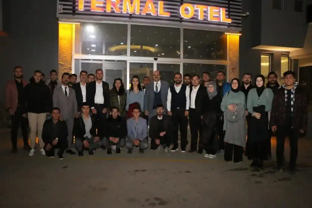 Başkan Orhan: "Kefenlerini başlarına geçiririz"