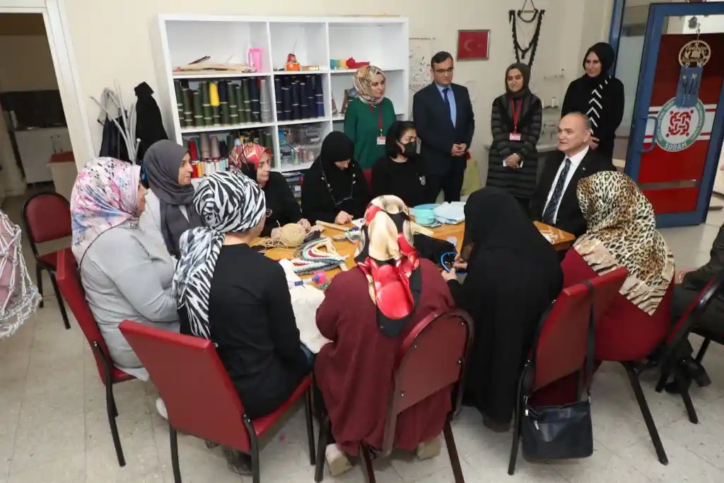 Başkan Özlü çalışmaları beğendi