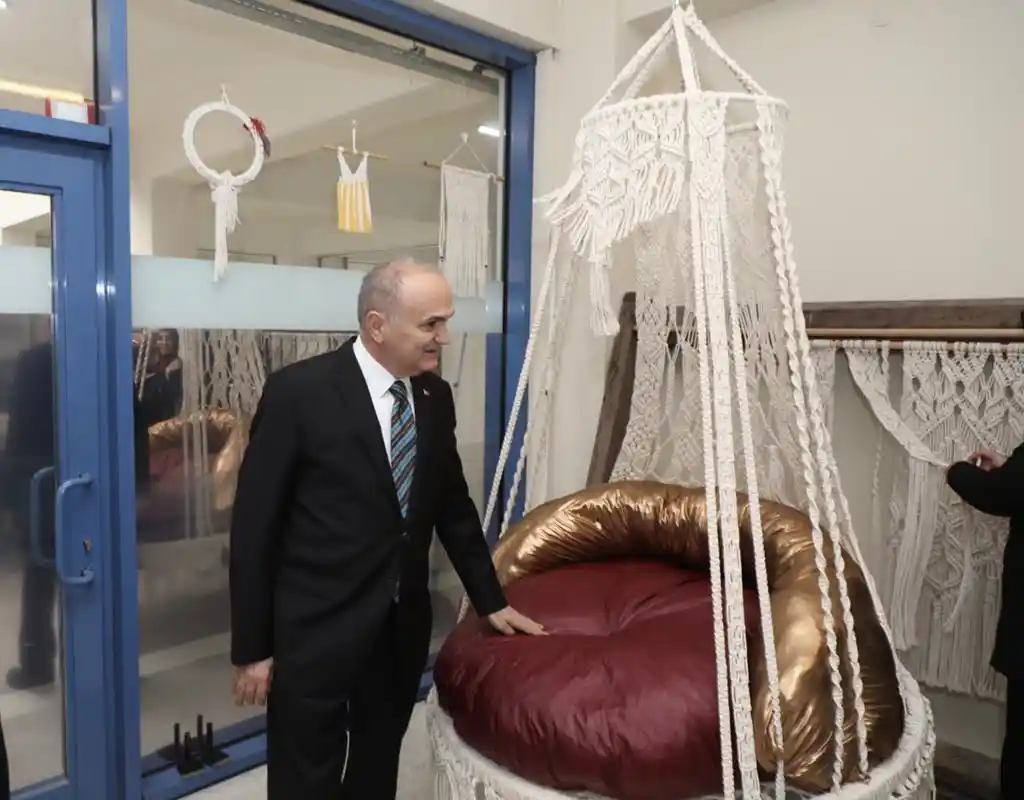 Başkan Özlü çalışmaları beğendi