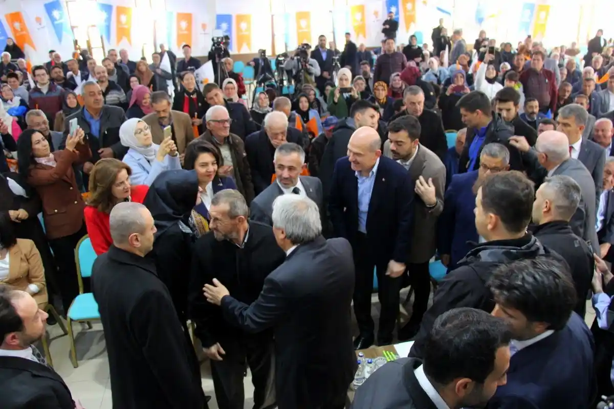 Başkan Şahin, Teşkilat Akademisi programını değerlendirdi