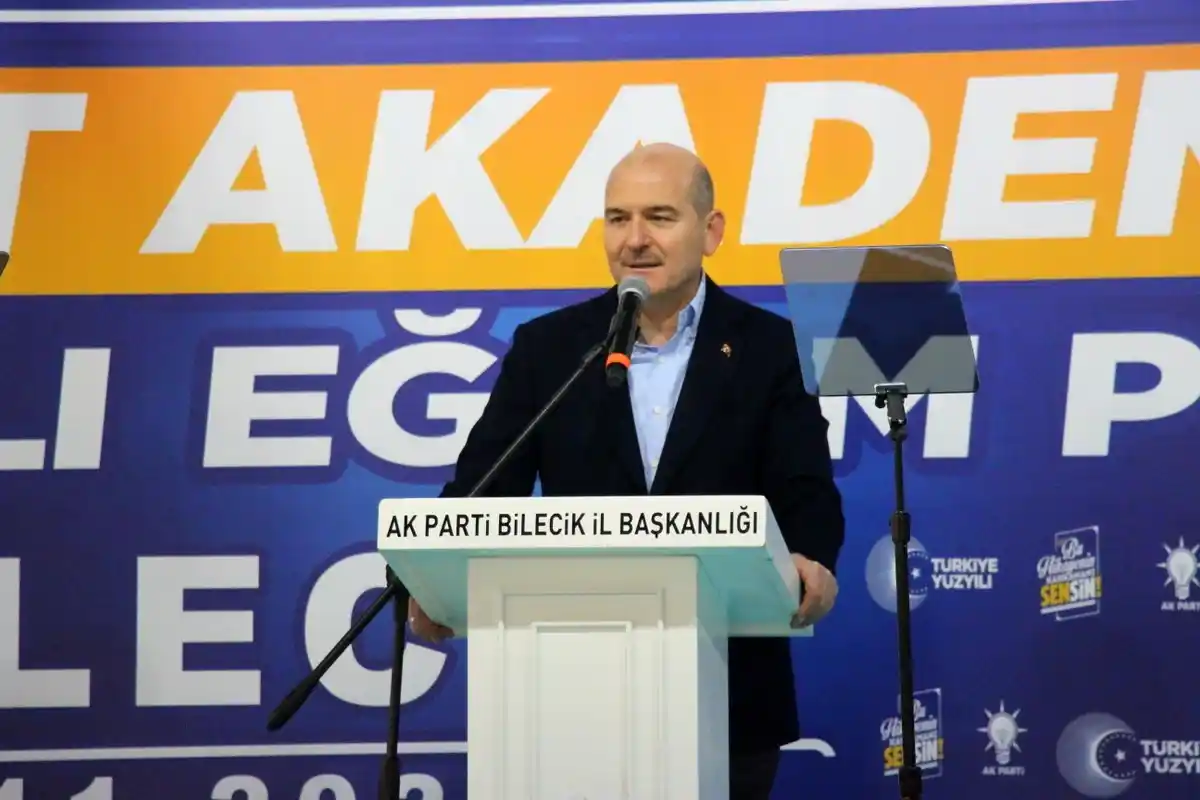 Başkan Şahin, Teşkilat Akademisi programını değerlendirdi