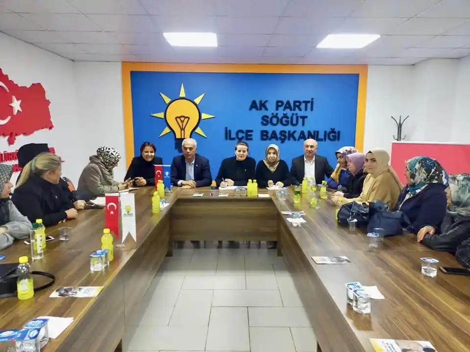 Başkan Yaman Söğüt'te AK Partili kadınlarla bir araya geldi