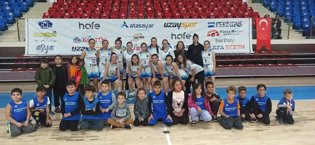 Basketbol Gençler Ligi Kızlar: Düzce Atletik: 68 - Ege Gelişim: 61