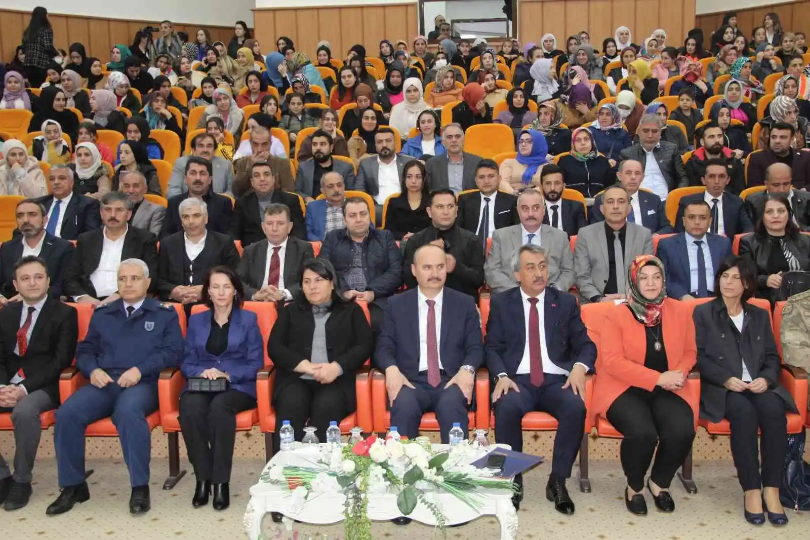 Batman'da "En İyi Narkotik Polisi Anne" eğitimi