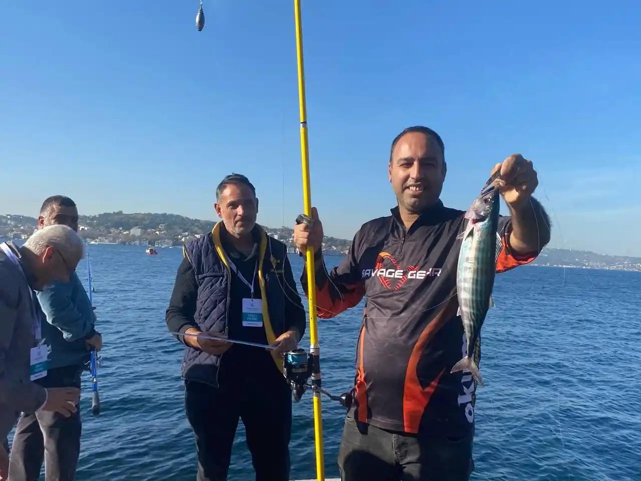 Beykoz'da 200 kişinin katıldığı "Balık Tutma Yarışması" renkli görüntüler oluşturdu
