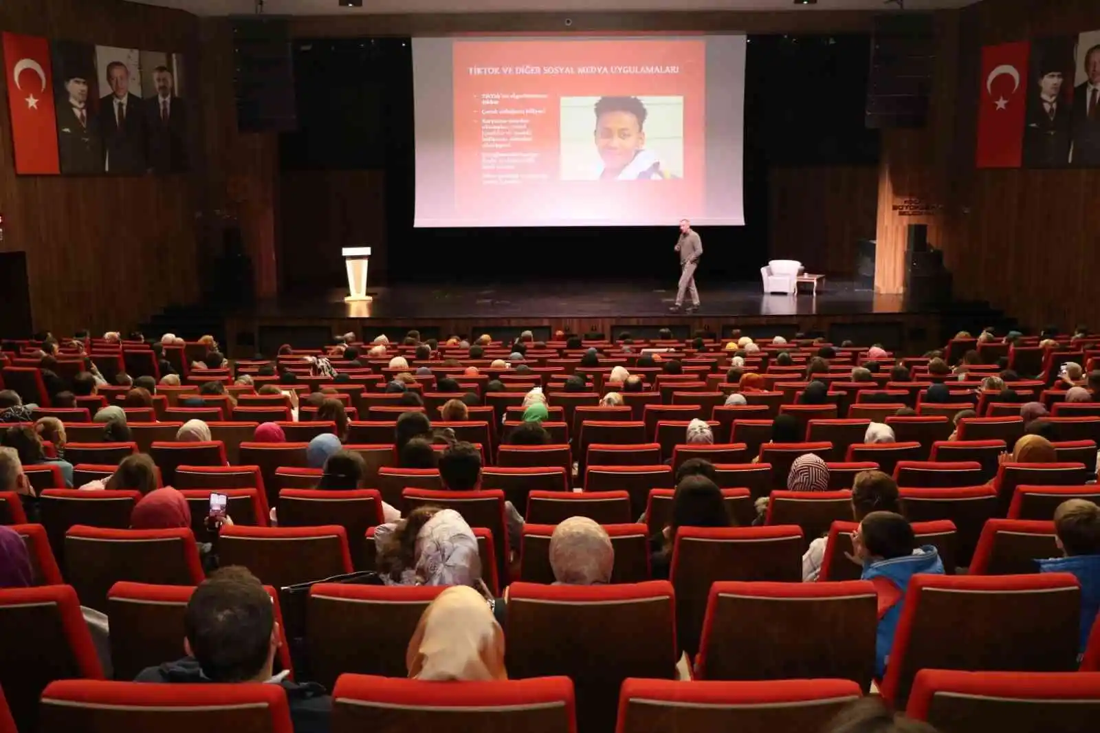 Bilişim uzmanından ebeveynlere,