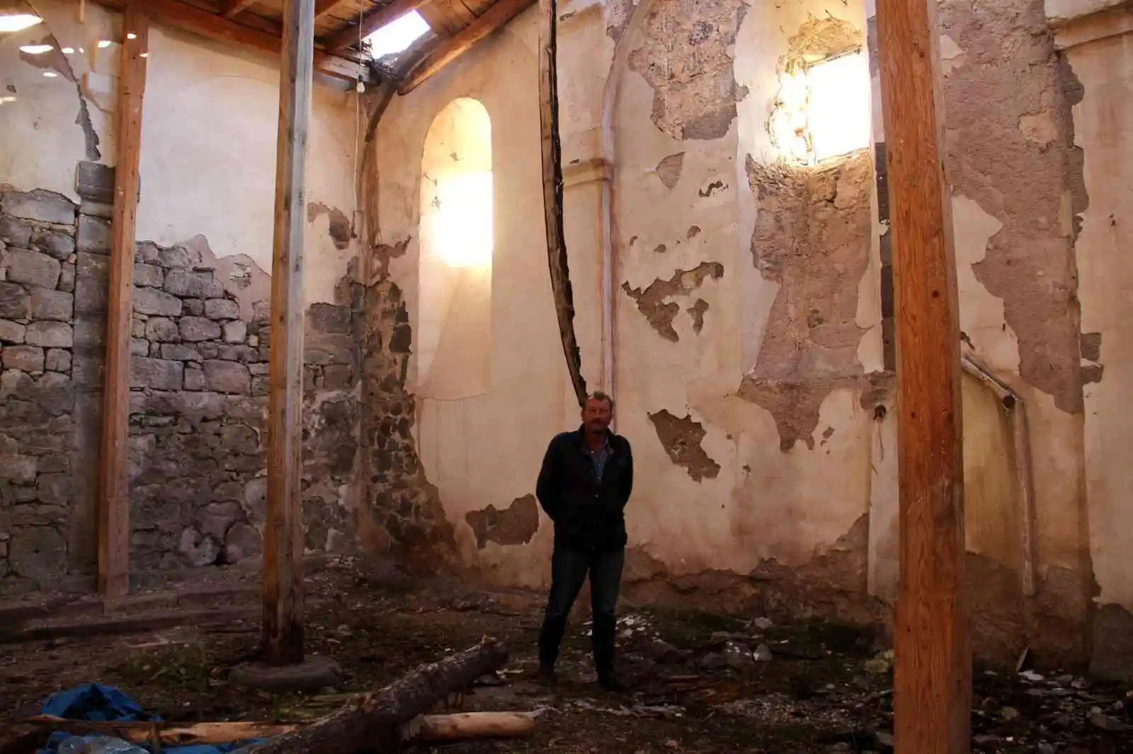 Bir zamanlar cami olarak kullanıldı, atıl durumdaki kilise restore edilmeyi bekliyor
