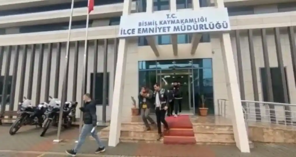 Bismil'de uyuşturucu tacirleri tutuklandı