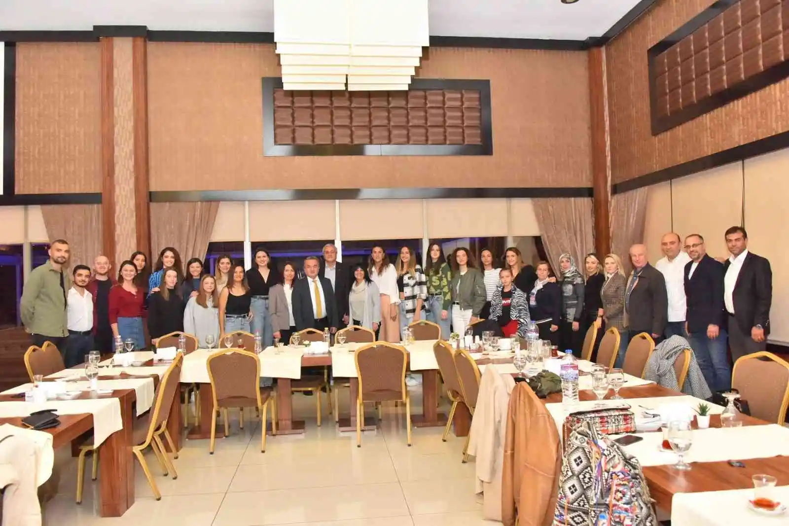 "Bizim Kızlar" Bilecik Belediye Spor maçı öncesinde moral depoladı