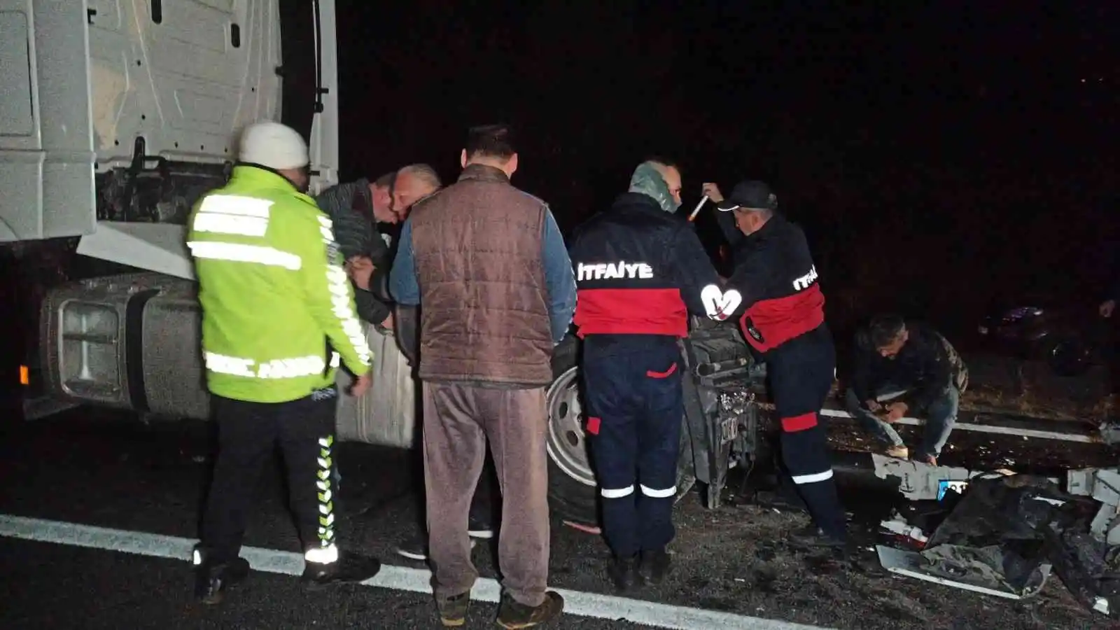 Bolu Dağı çıkışında kaza: 1’i ağır 2 yaralı
