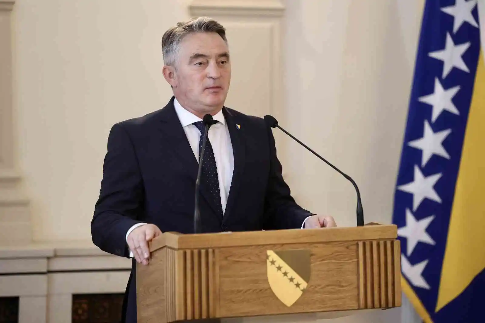 Bosna Hersek’te devletin zirvesinde görev değişimi