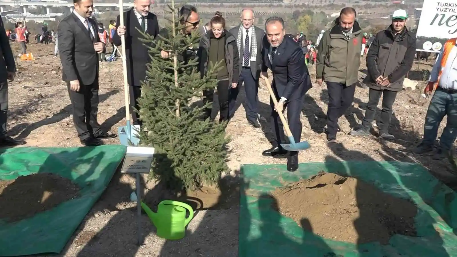 Bursa’da 50 bin fidan toprakla buluştu
