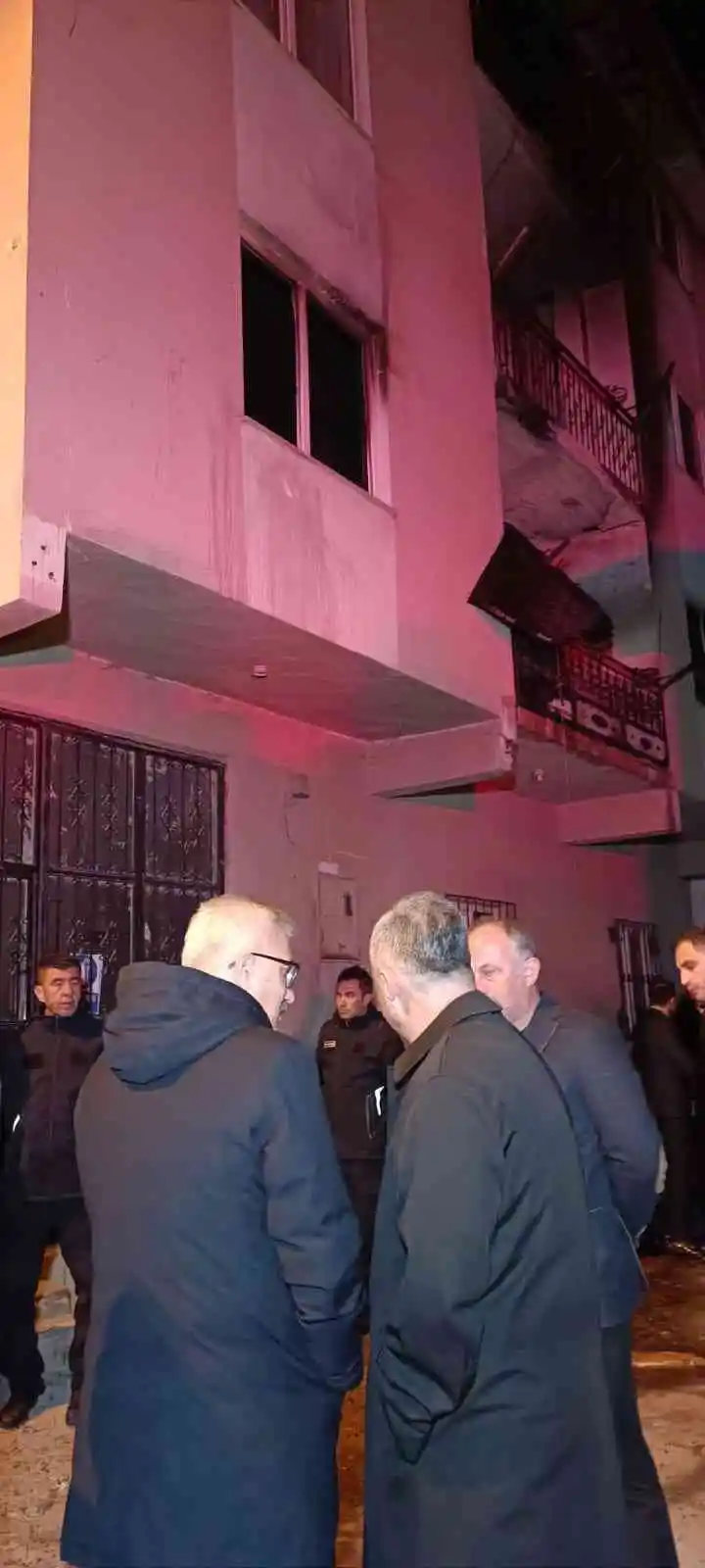 Bursa’da yangın faciası 8’i çocuk 9 kişi hayatını kaybetti