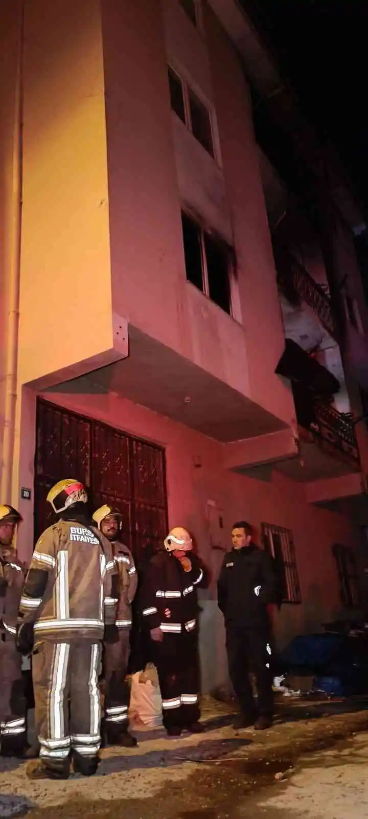 Bursa’da yangın faciası 8’i çocuk 9 kişi hayatını kaybetti