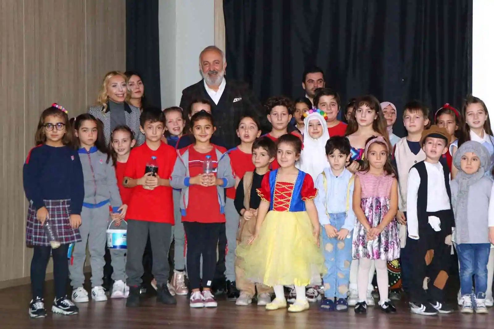 Çiftlikköy’de öğrencilerden sürdürülebilir moda defilesi
