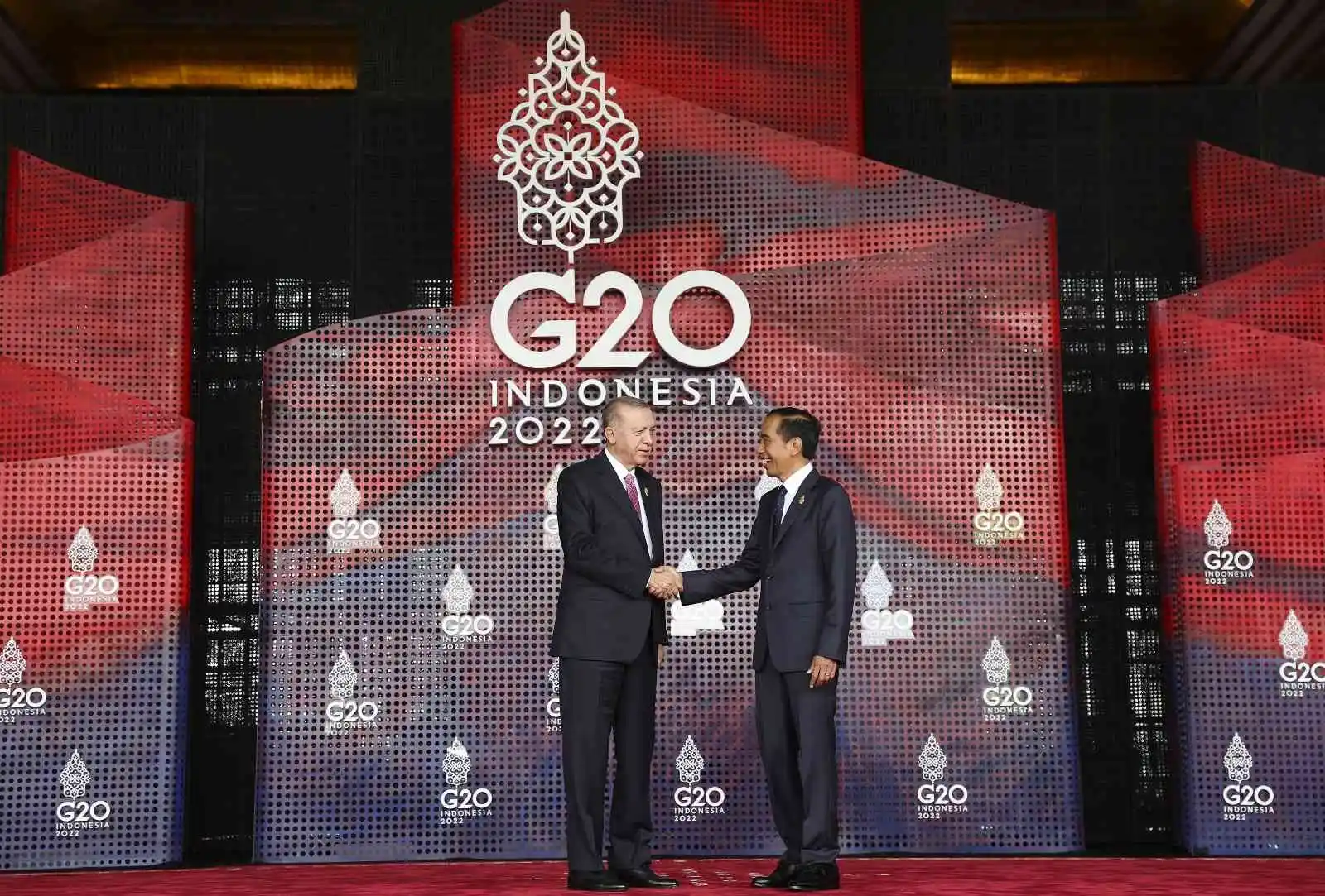 Cumhurbaşkanı Recep Tayyip Erdoğan, Endonezya'nın Bali Adası'nda toplanan G20 Liderler Zirvesi'ne katıldı