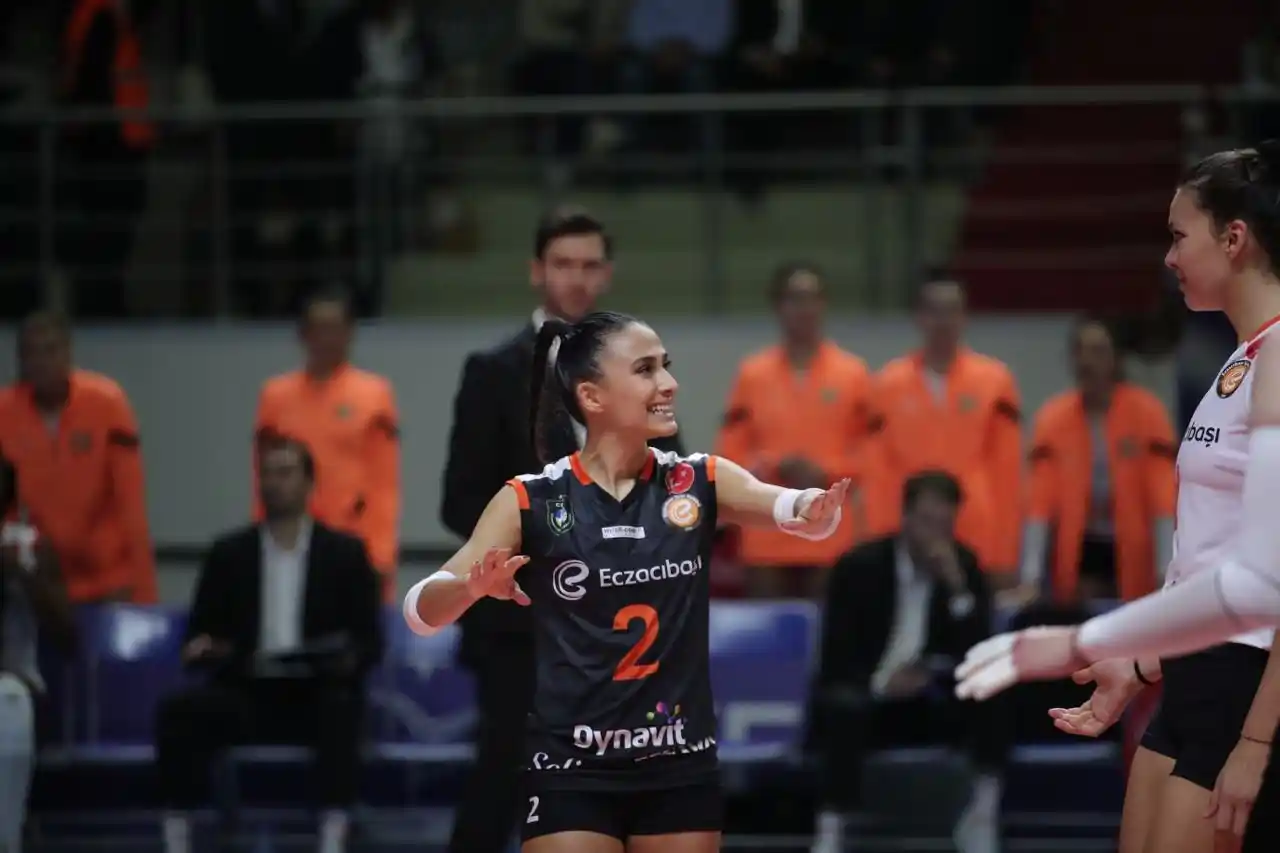 Derbinin galibi Eczacıbaşı Dynavit