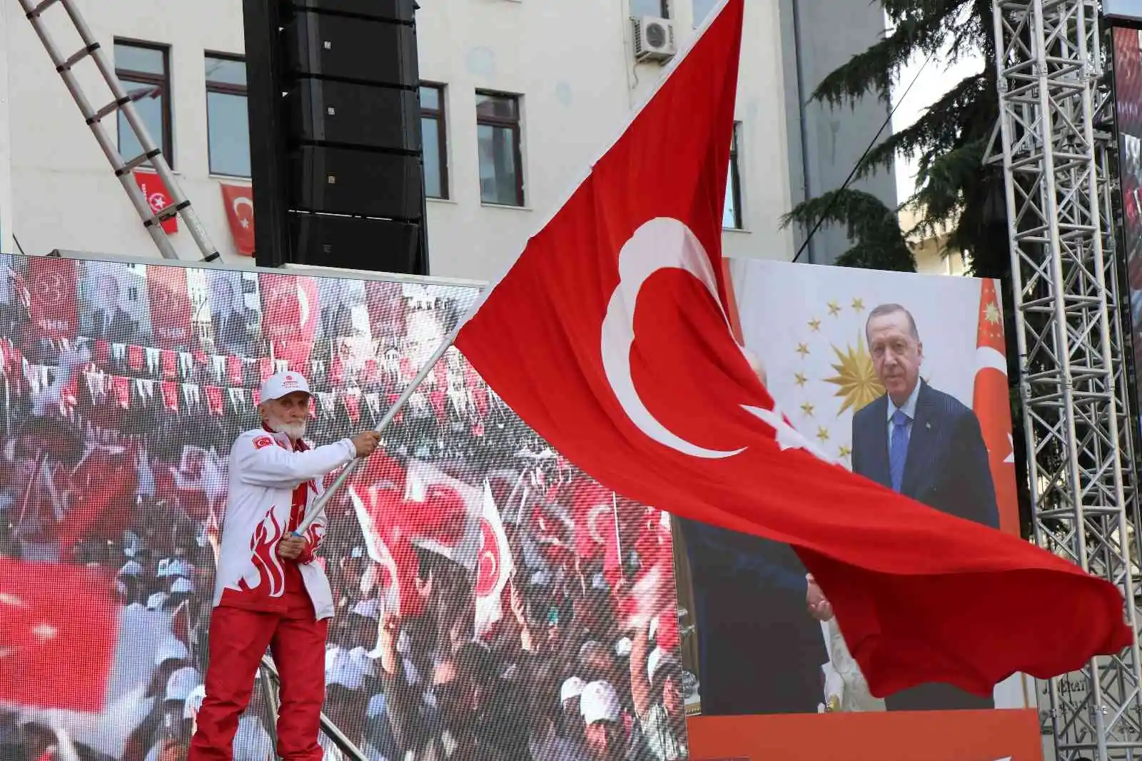 Devlet Bahçeli: “Kılıçdaroğlu, milli güvenlik sorunudur”
