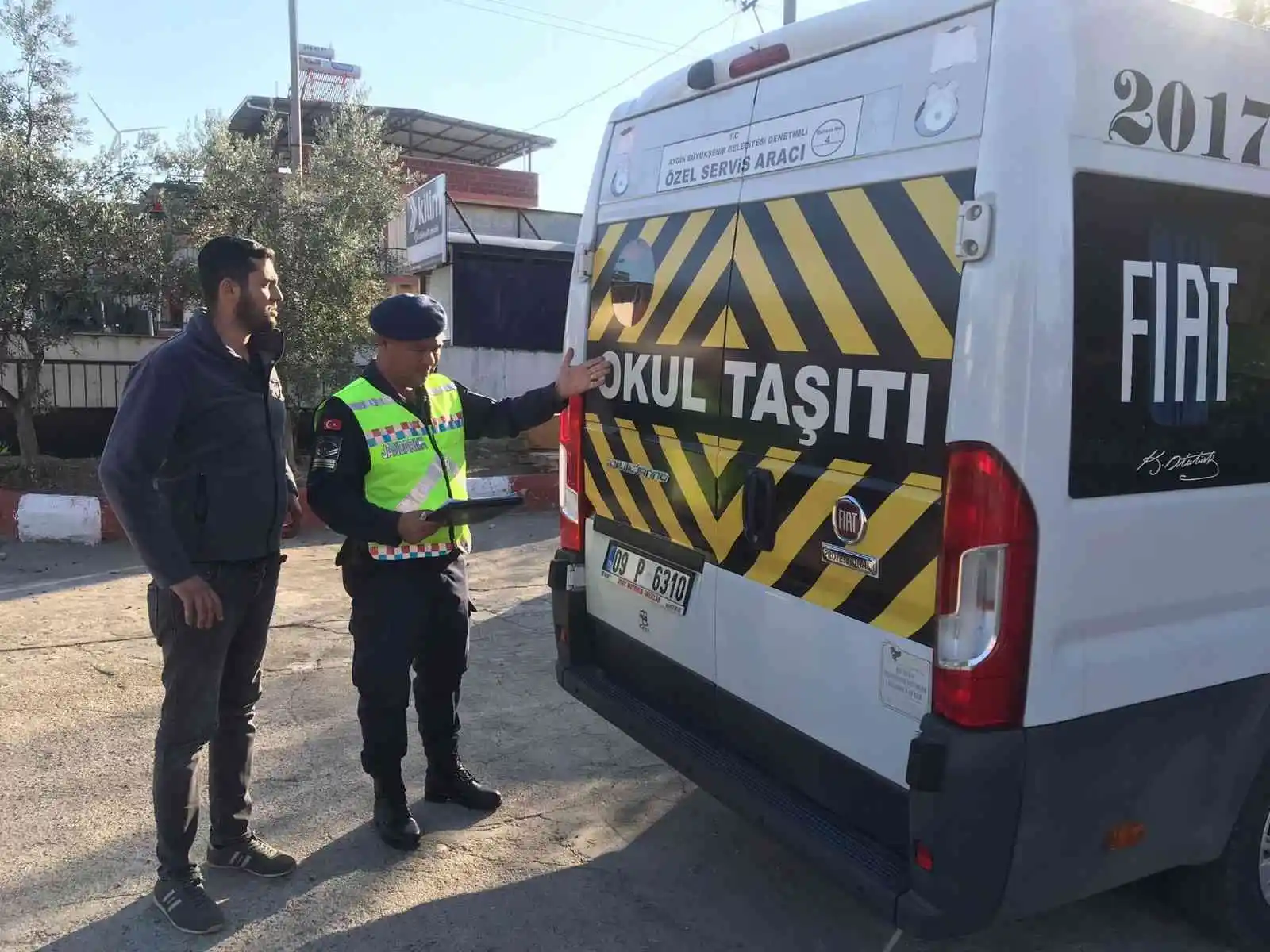 Didim'de okul servis araçları denetlendi