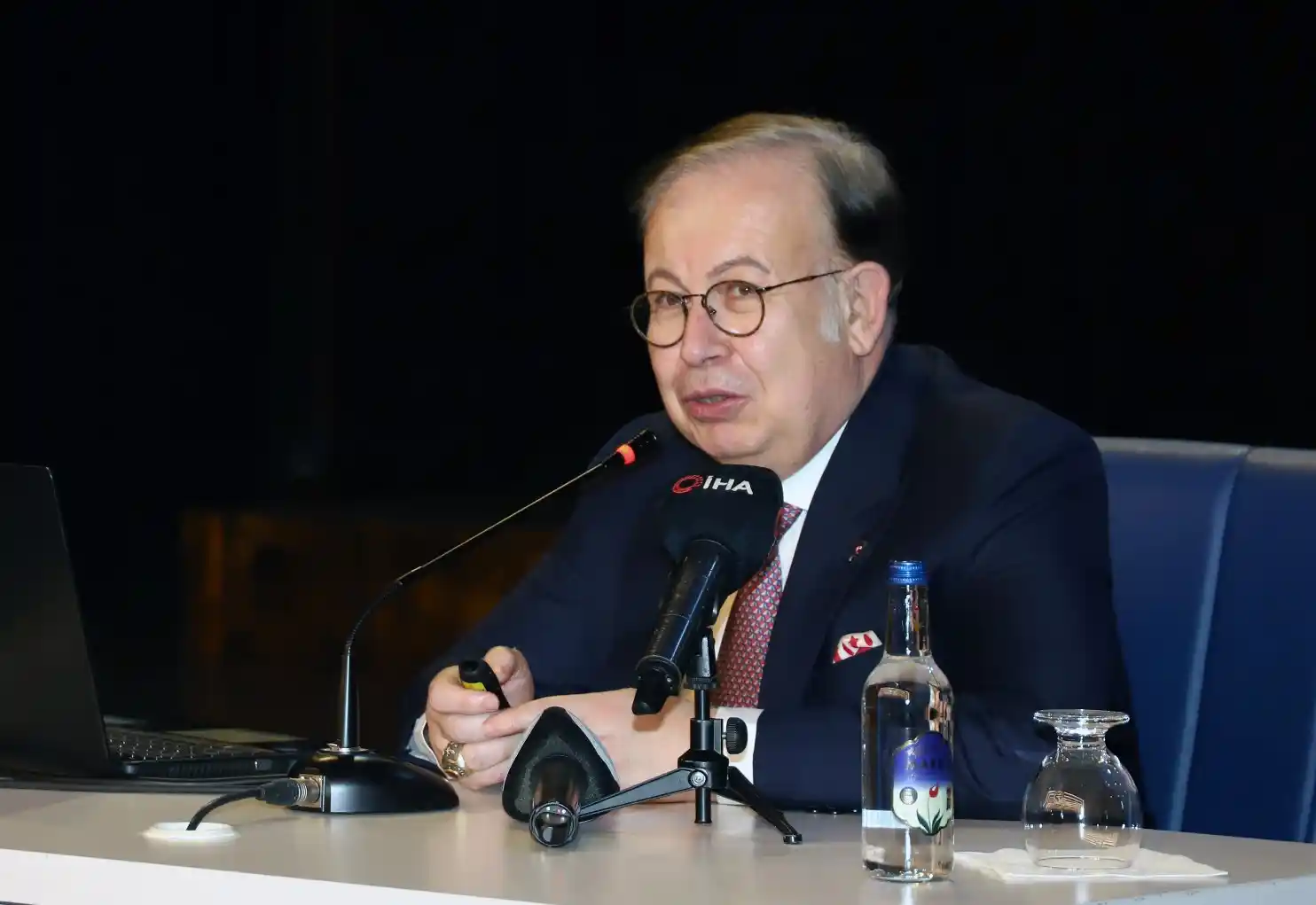 Doç. Dr. Cihat Yaycı: "Yunanistan'a devredilen 23 adanın egemenlik devir şartı ortadan kalktı"
