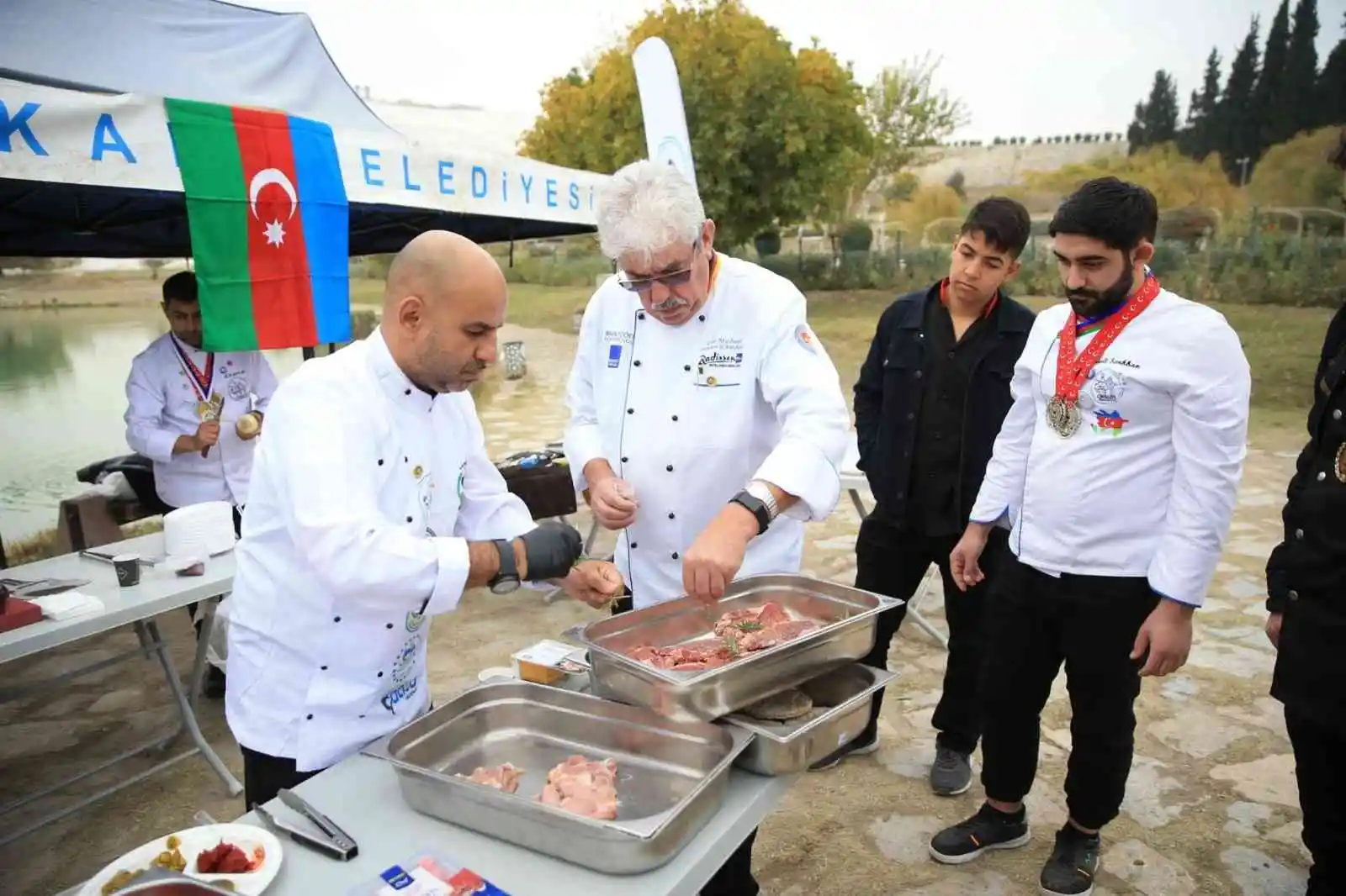 Dünyanın dört bir yanından gelen ünlü şefler, Pamukkale’de yarıştı
