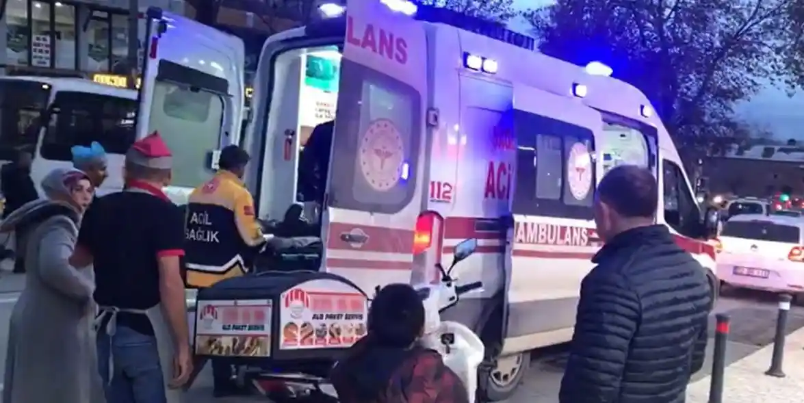 Edirne’de motosikletten düşen kurye yaralandı
