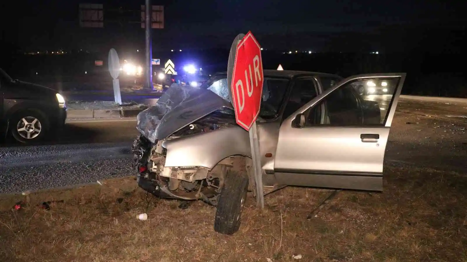 Edirne’de otomobil ile tır çarpıştı: 1 yaralı