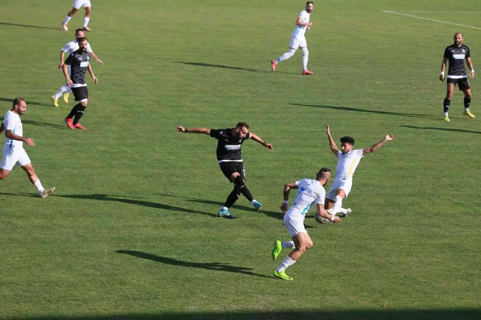 Efeler 09 SFK deplasmanda golsüz berabere kaldı