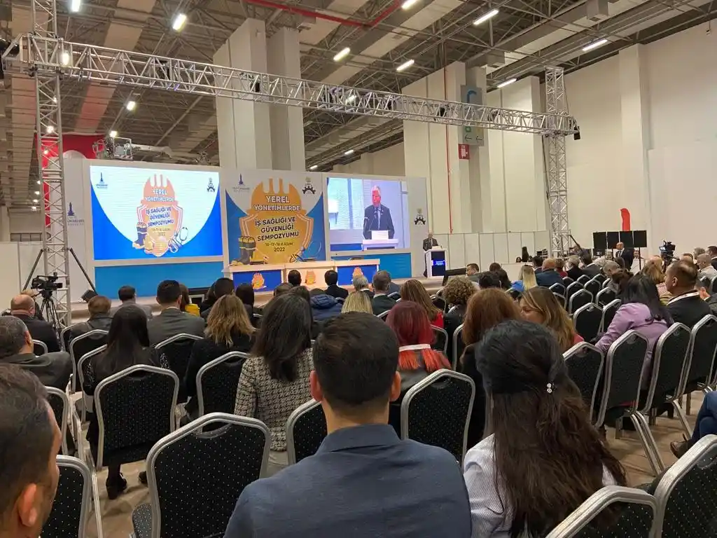 Efeler Belediyesi İzmir’deki İş Sağlığı Ve Güvenliği Sempozyumu’na katıldı