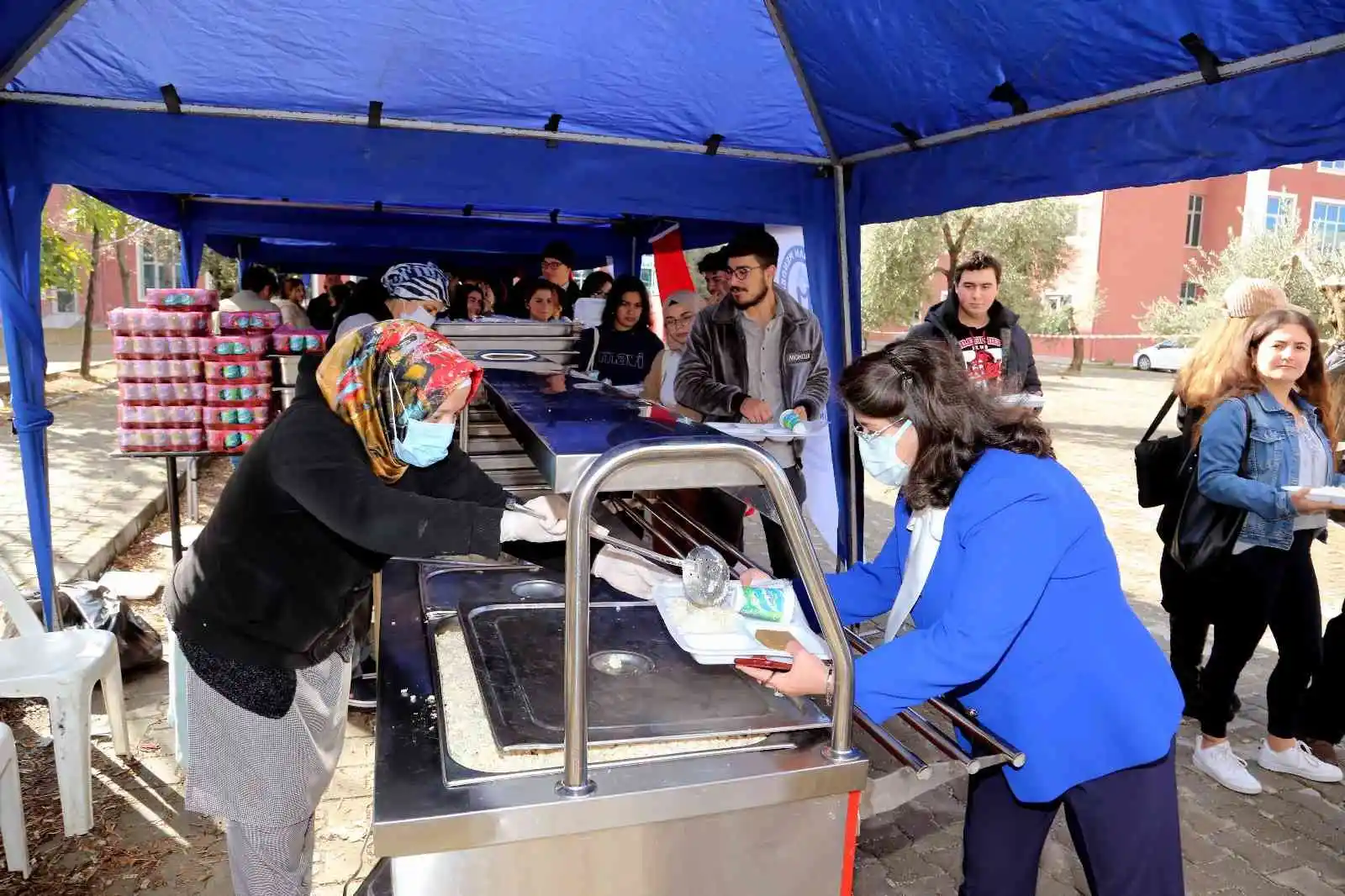 Eğitim Fakültesi akademik kadrosu ile geleceğin öğretmenleri bir araya geldi