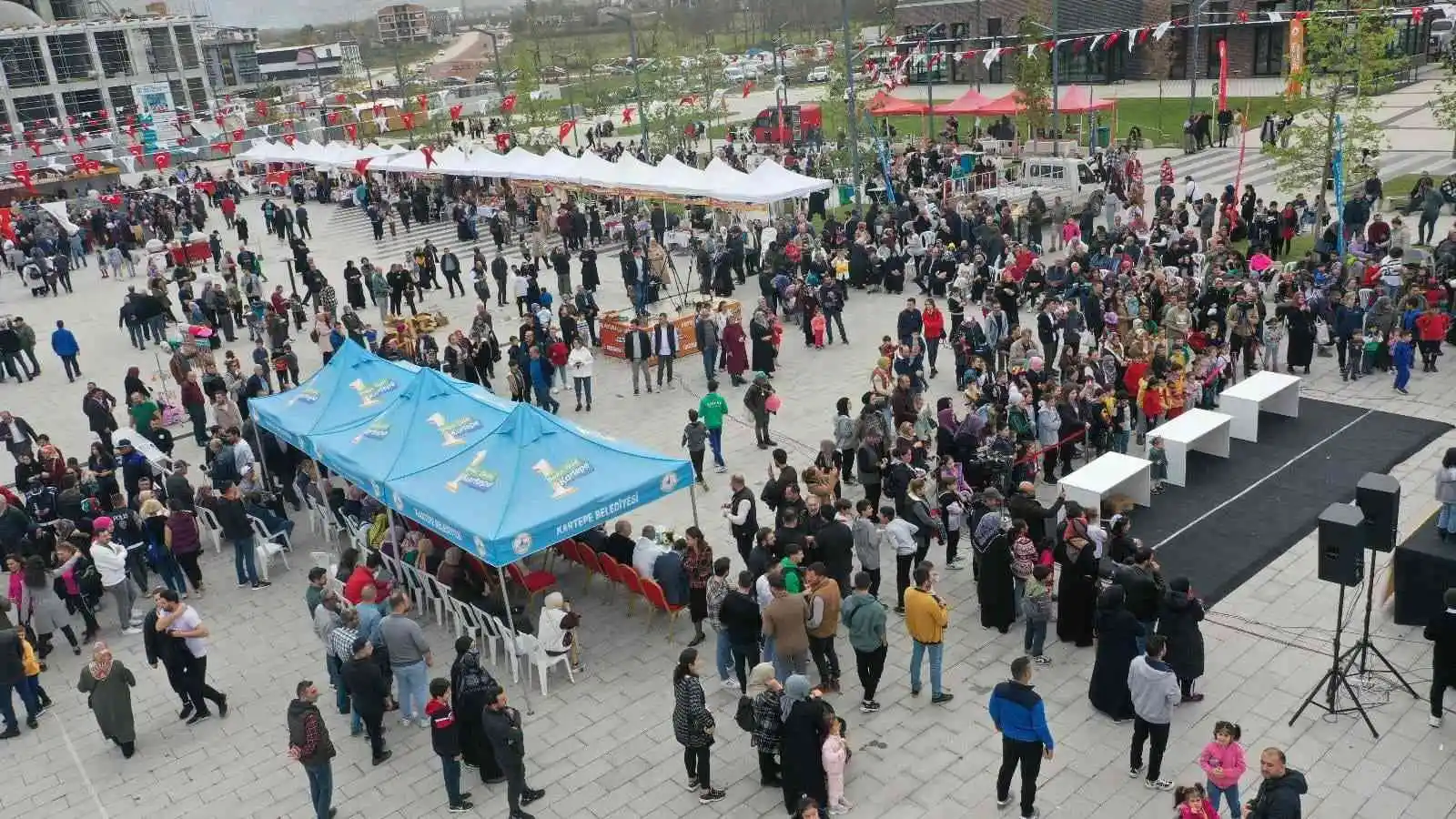 En fazla kestaneyi yiyip en güzel tatlıyı yapan ödülü kaptı
