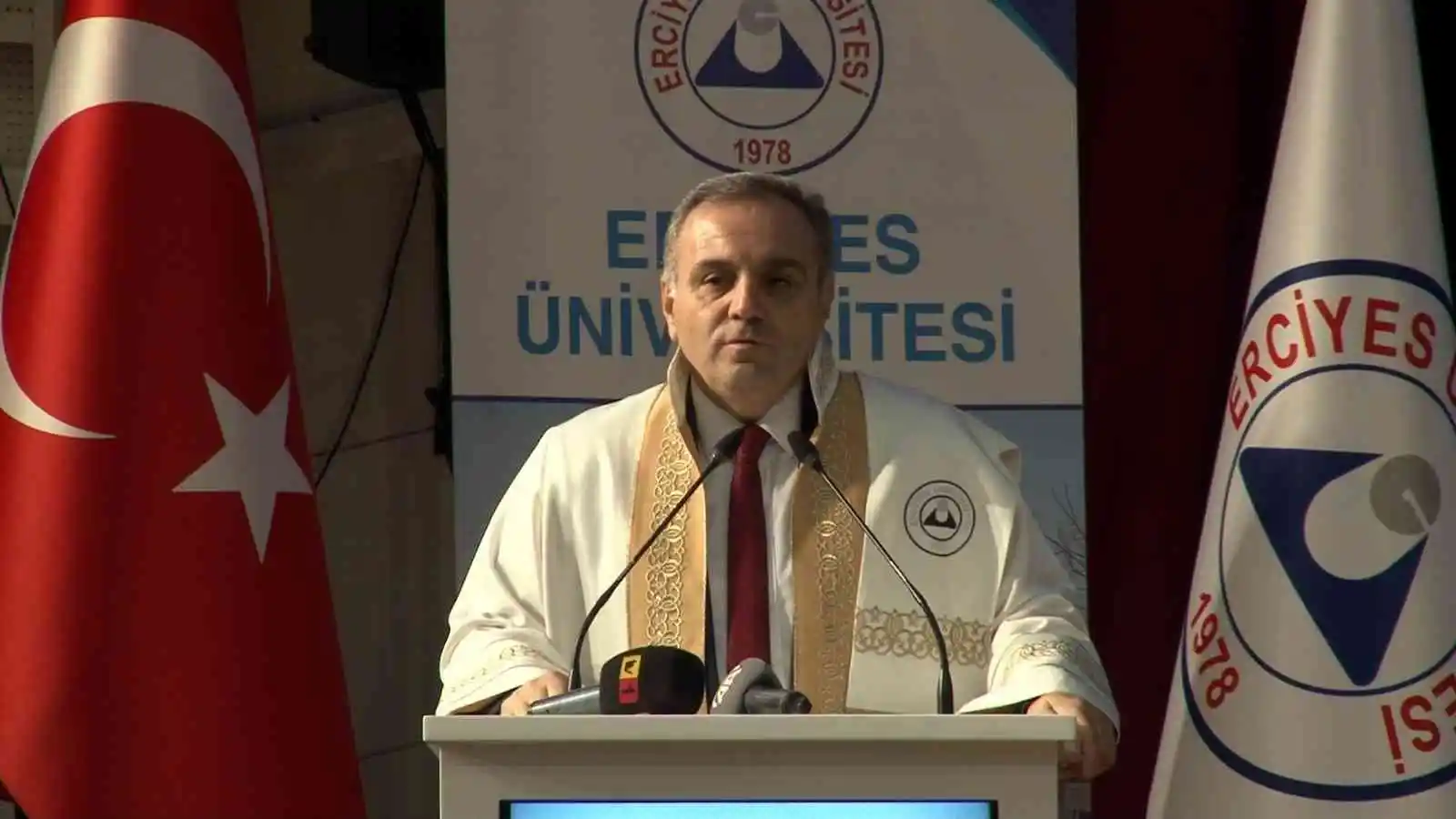 ERÜ’de 2022-2023 Eğitim-Öğretim Akademik yılı açıldı
