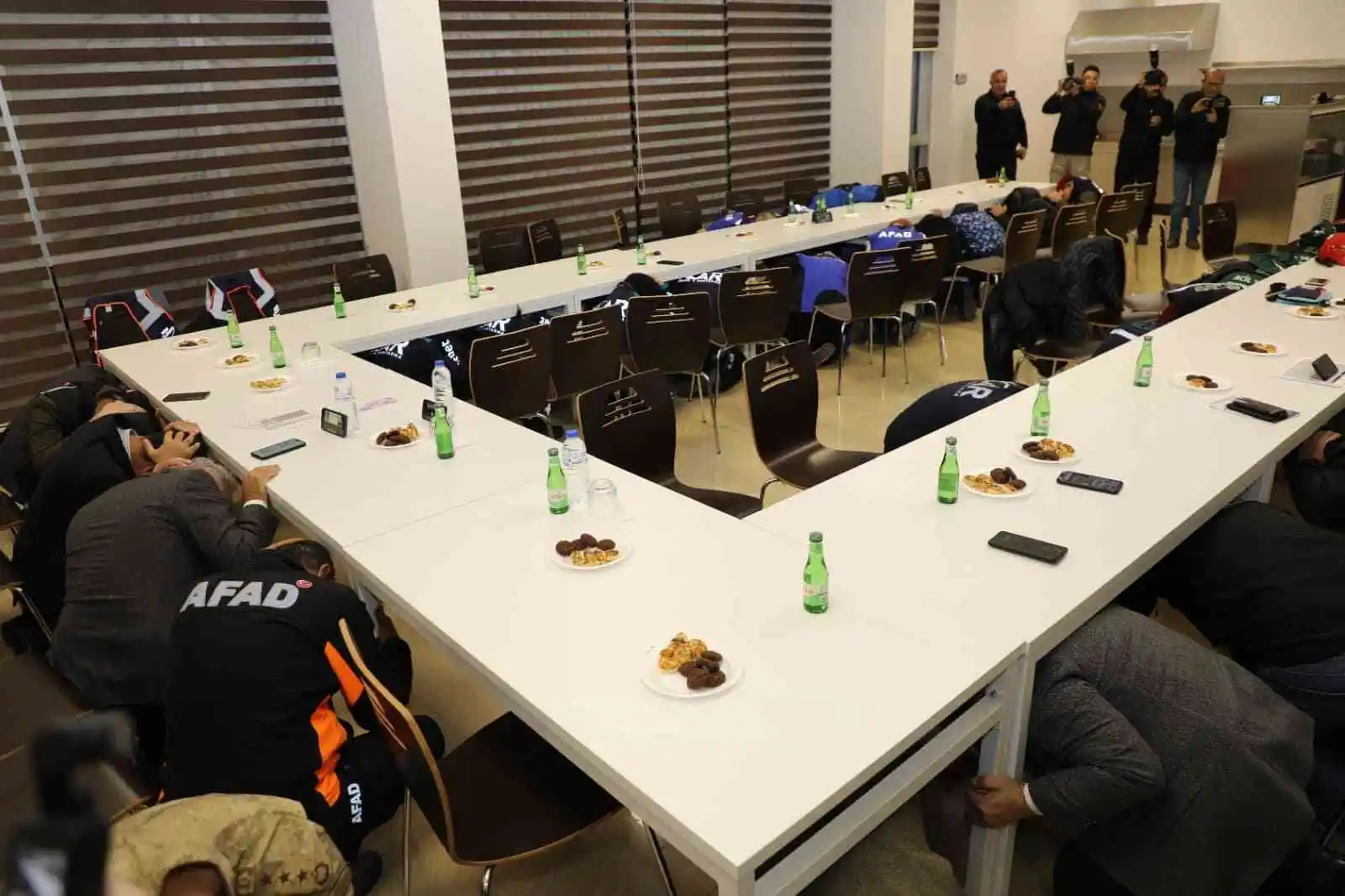 Erzincan'da "Çök Kapan Tutun" tatbikatı yapıldı