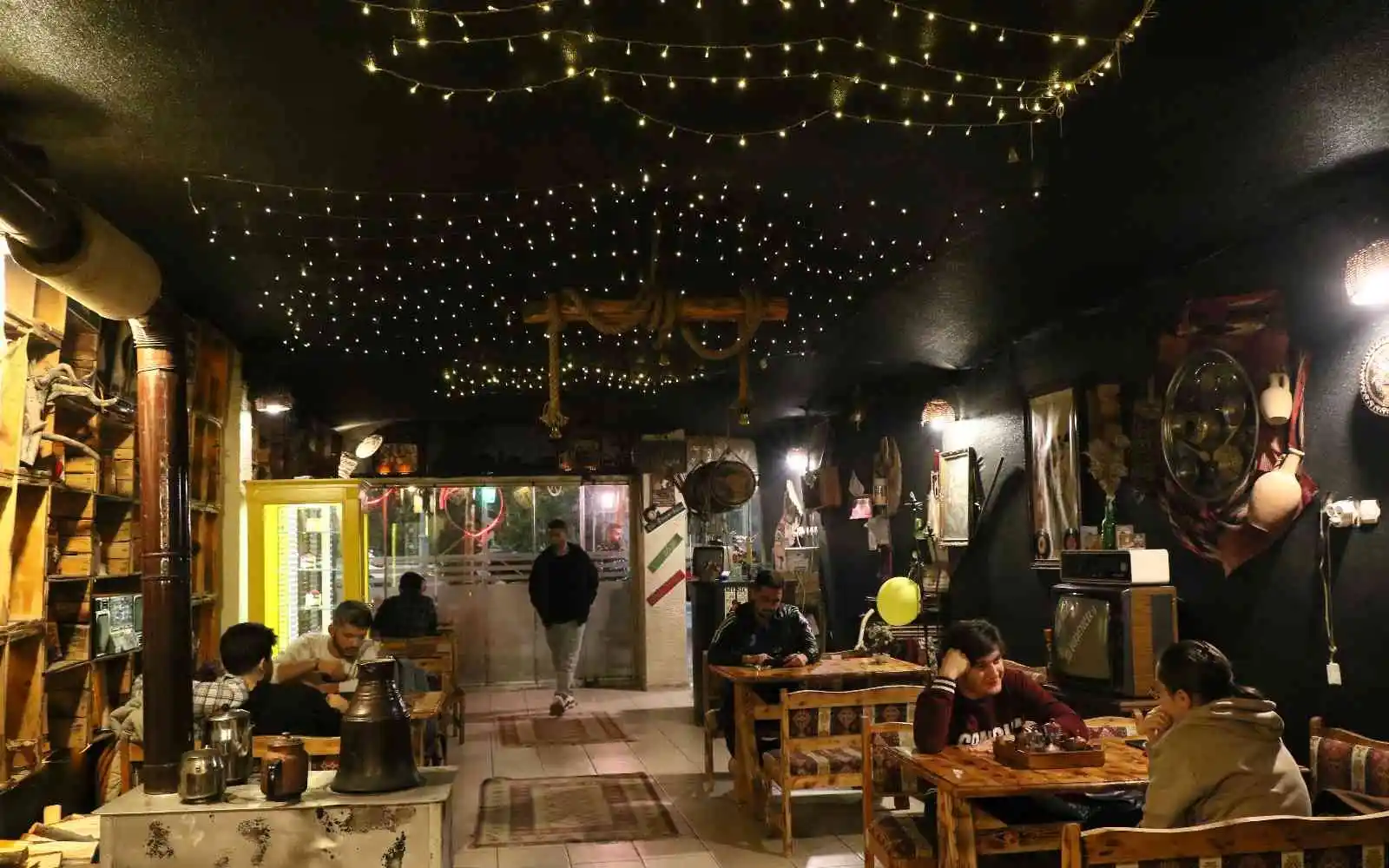 Erzincan’da soğuk kış gecelerinin vazgeçilmez lezzeti kaşarlı patates