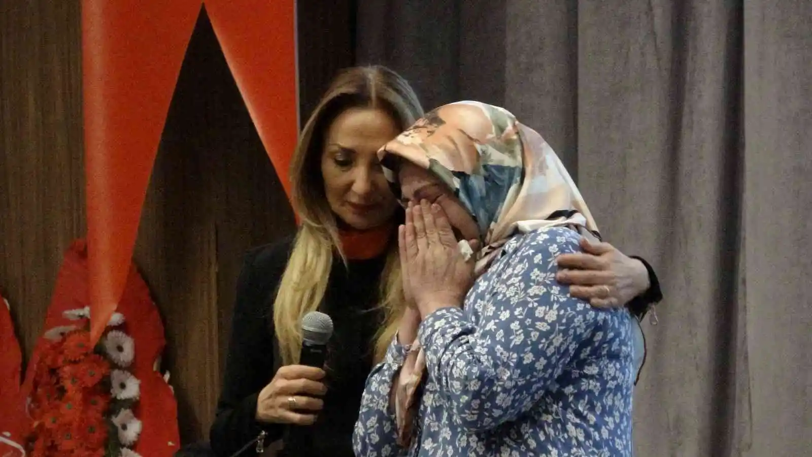 Eşi tarafından katledilen Rabia Yılmaz’ın annesi gözyaşlarına hakim olamadı