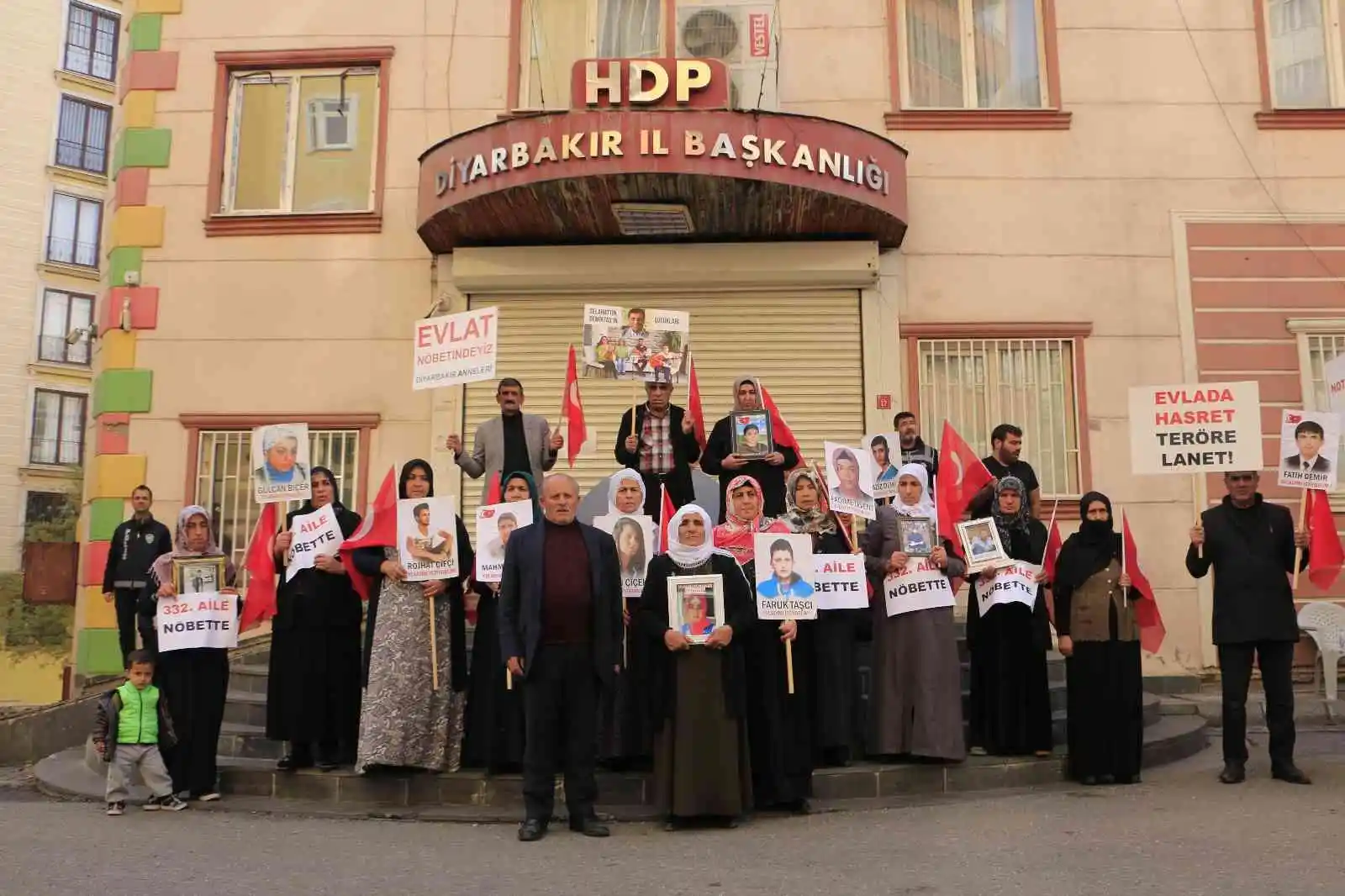 Evlat nöbetindeki aile sayısı 332'ye yükseldi