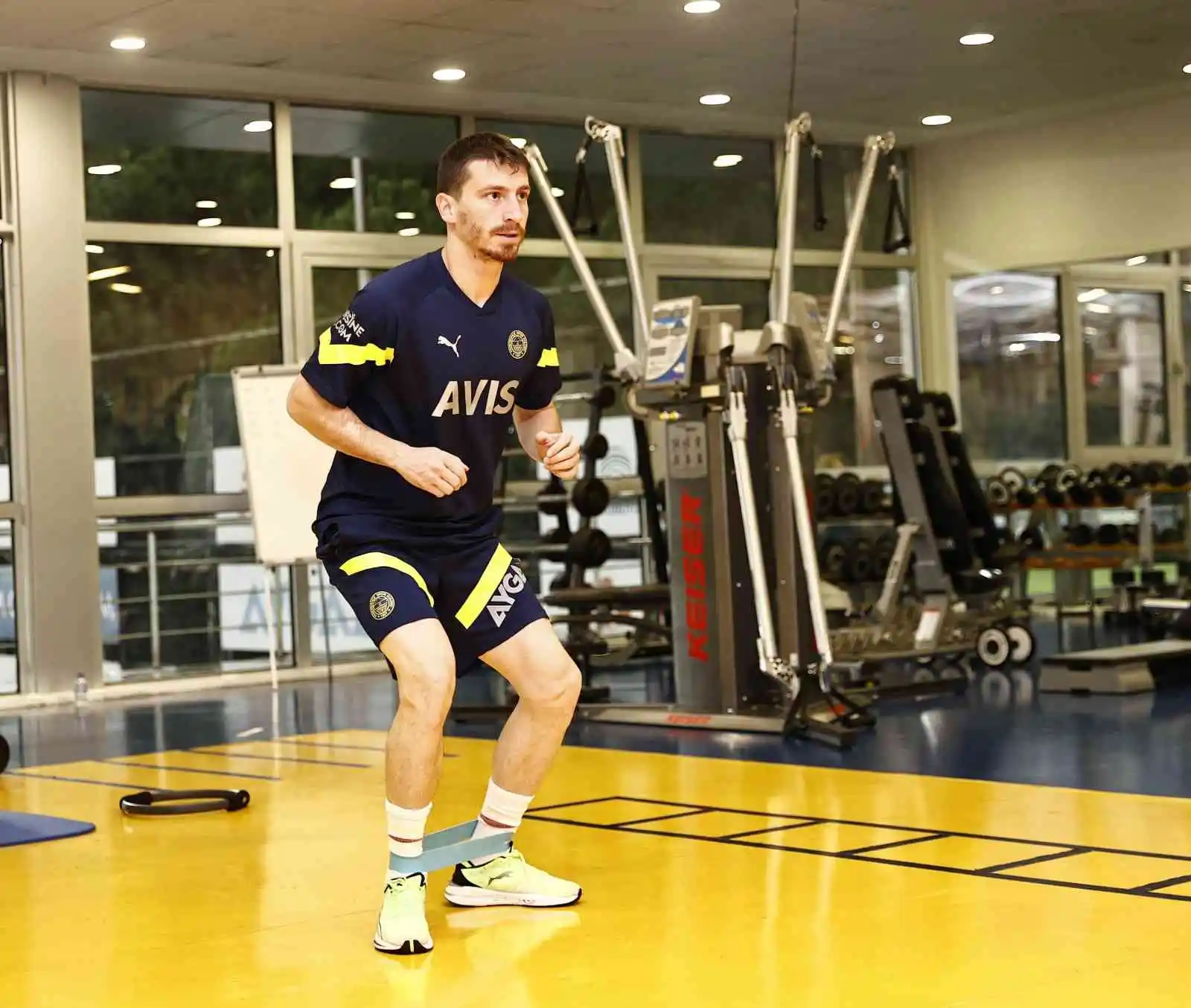 Fenerbahçe'de Peres ve Henrique sevinci
