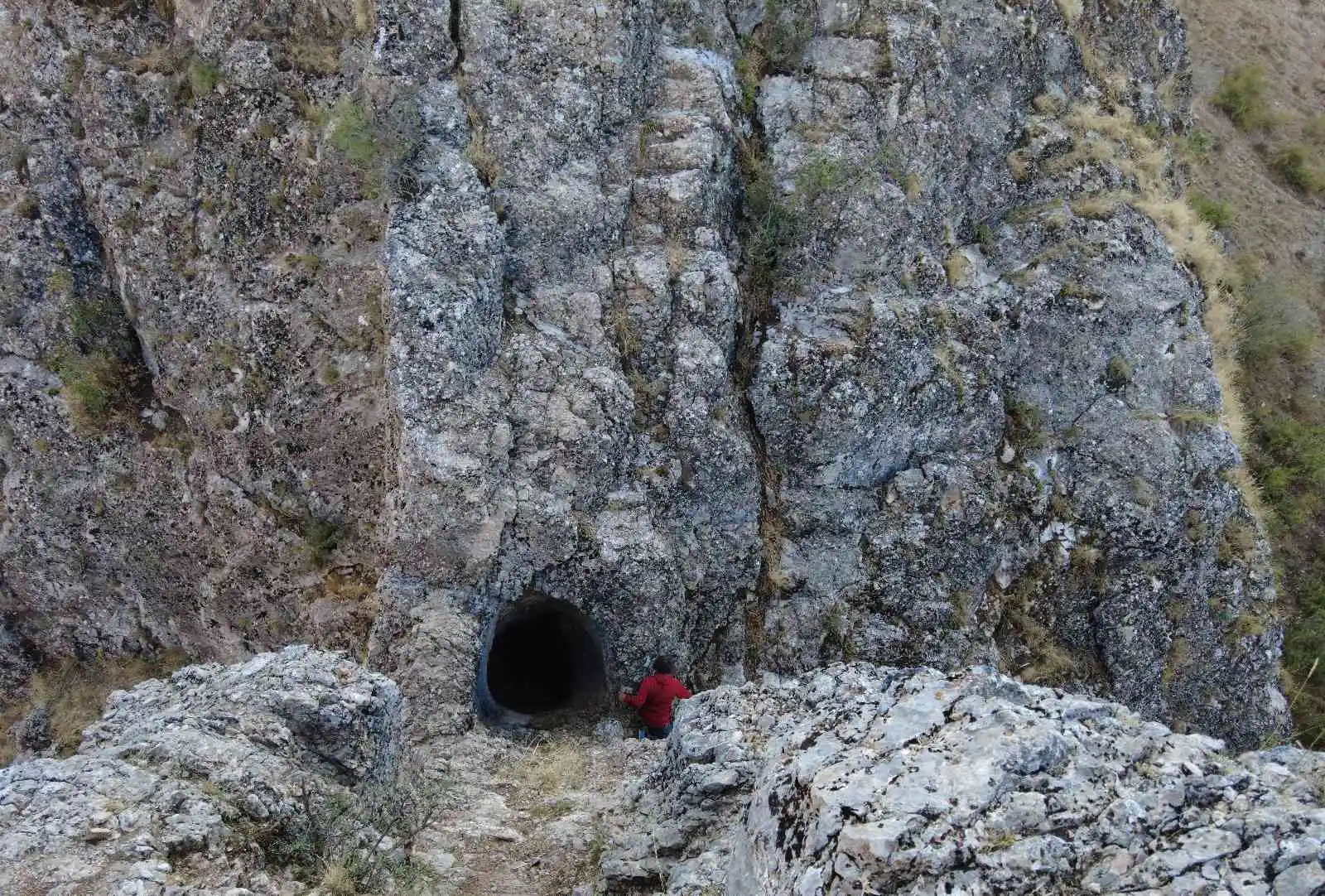 Game of Thrones sahnesi değil, Erzincan’daki Kalecik Kalesi
