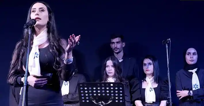 Göz yaşartan türküler sahnelendi