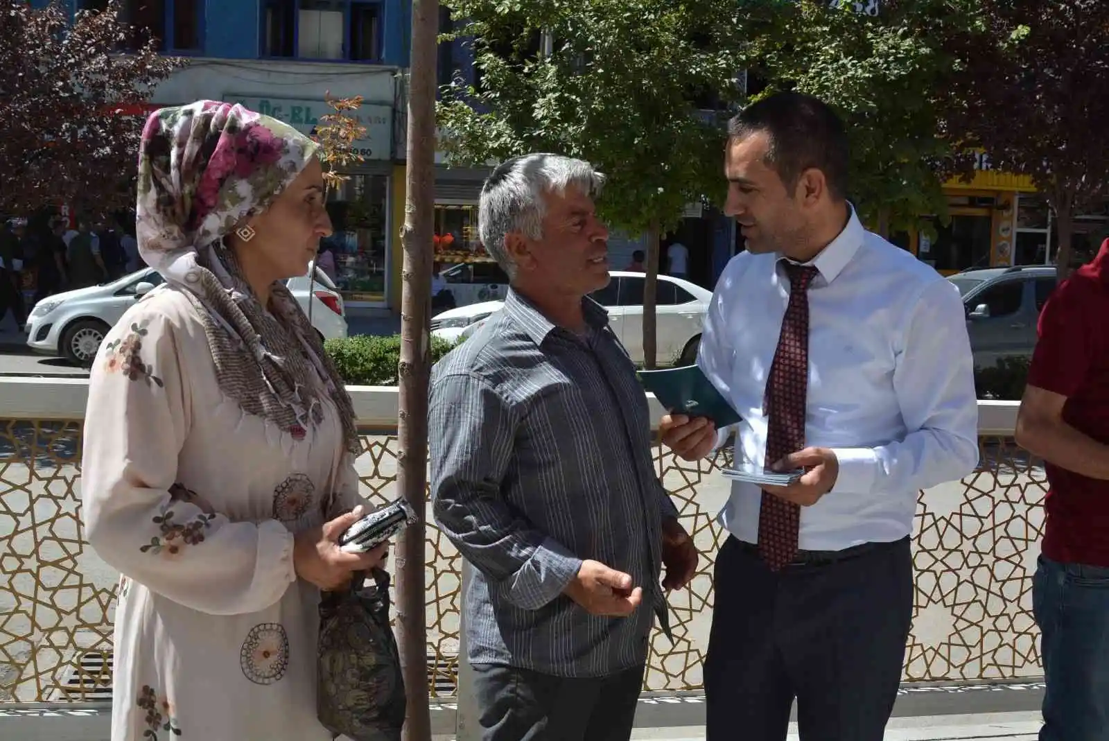 Hakkari’de kadınlara KADES anlatıldı