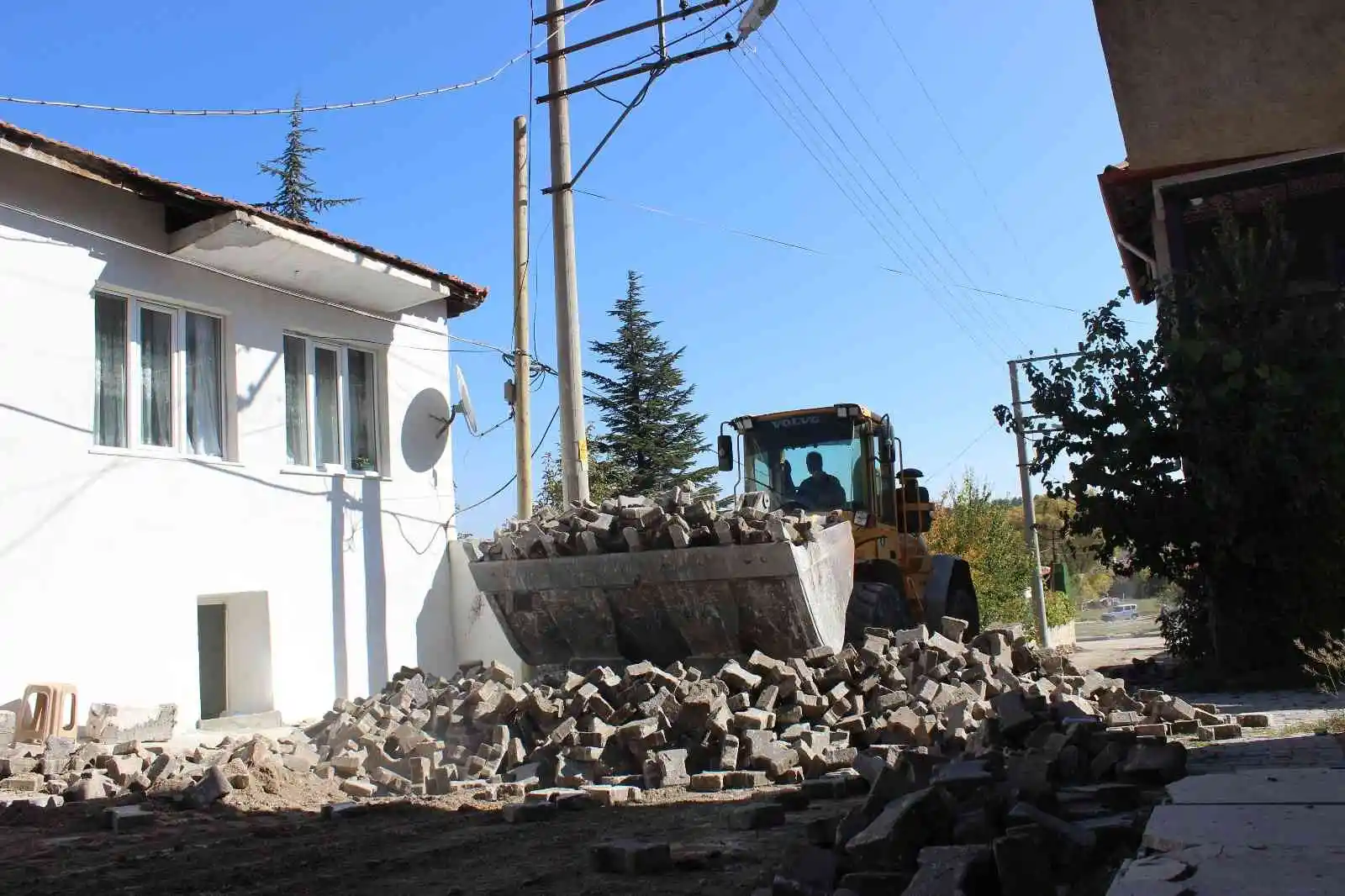 Hamidiye Mahallesi’ne kilit parke taşı