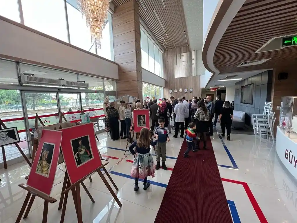 Hastaneden sanat sergisi